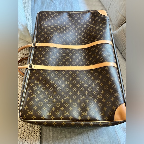 Louis Vuitton Monogram SIRIUS 70 Canvas Leather Luggage Zip Soft Suitcase - Picture 8 of 16